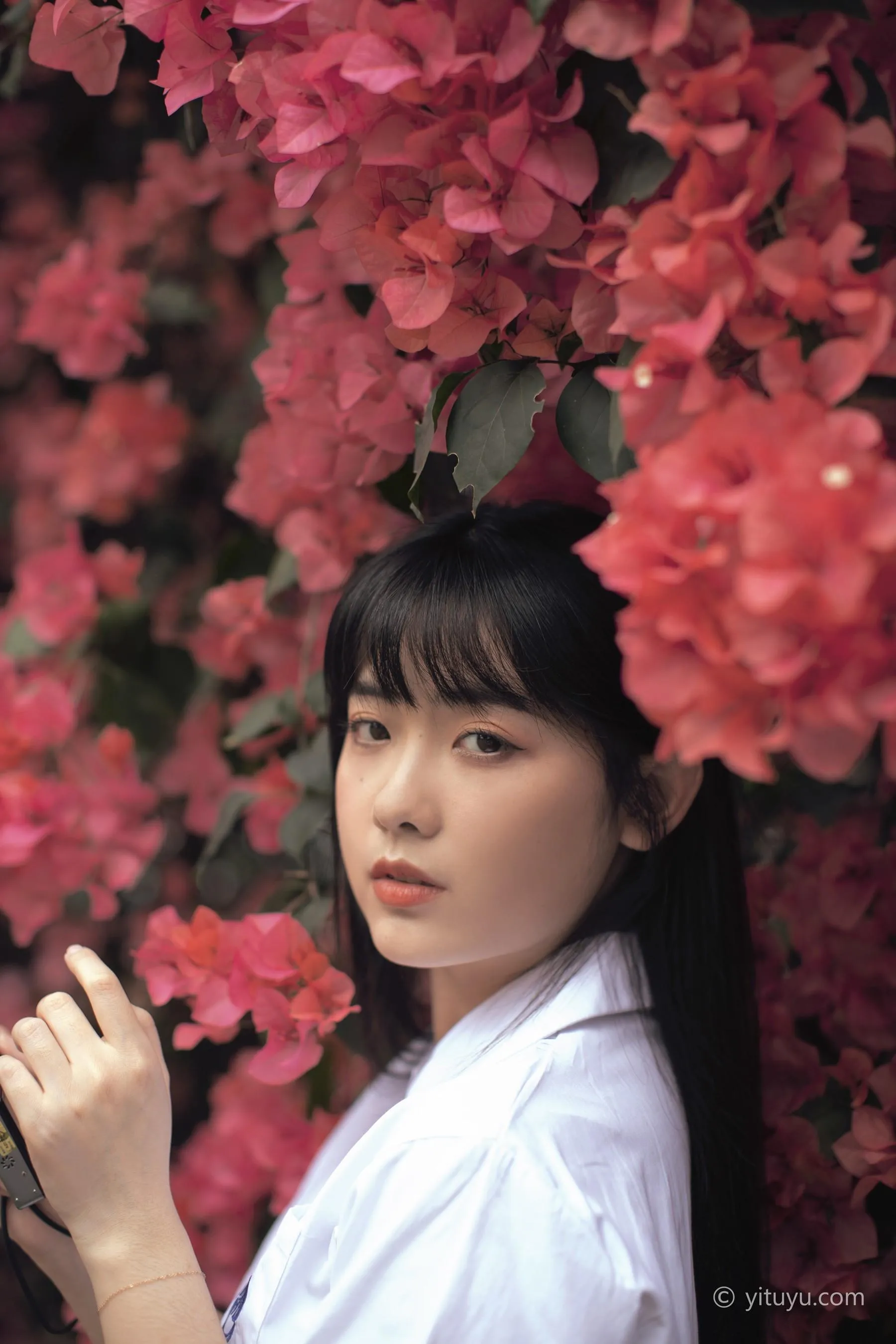 [YITUYU艺图语]2021.04.28 花季 黄子卿 [27P]插图5